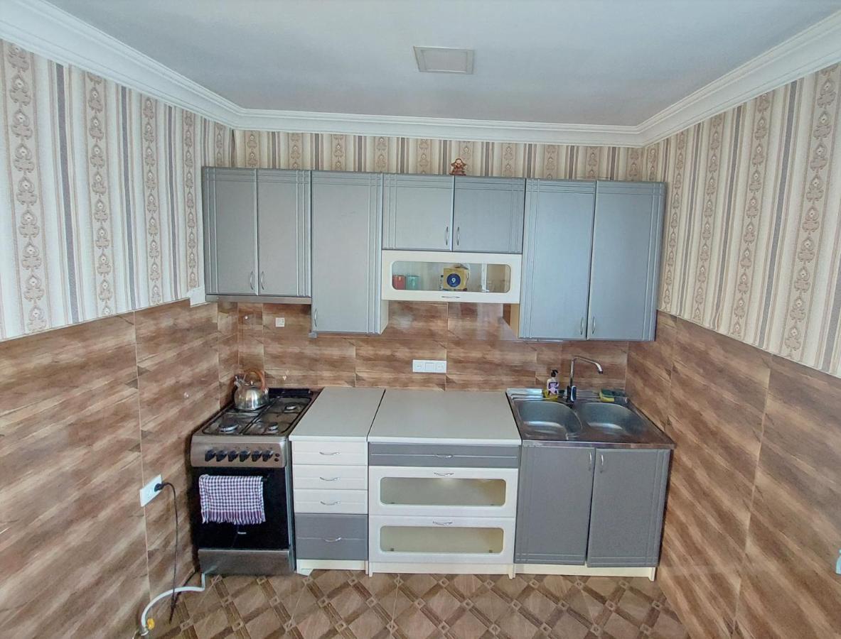 Apartment Beso Kutaisi Exterior foto