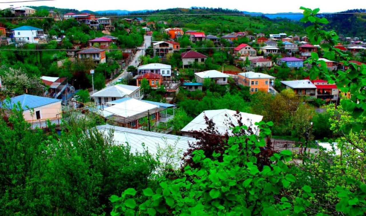 Apartment Beso Kutaisi Exterior foto